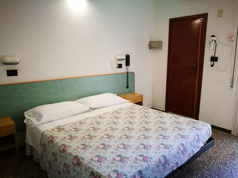Hotel Haway ริมินี ภายนอก รูปภาพ